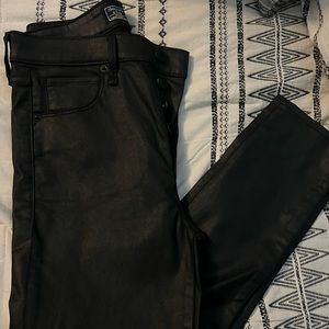 Abercrombie and Fitch Black high right super skinny ankle pants